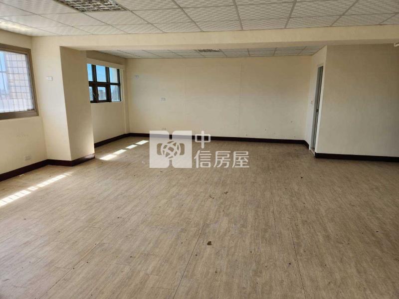 龍岡國小北帝國無敵景觀戶+平面車位房屋室內格局與周邊環境
