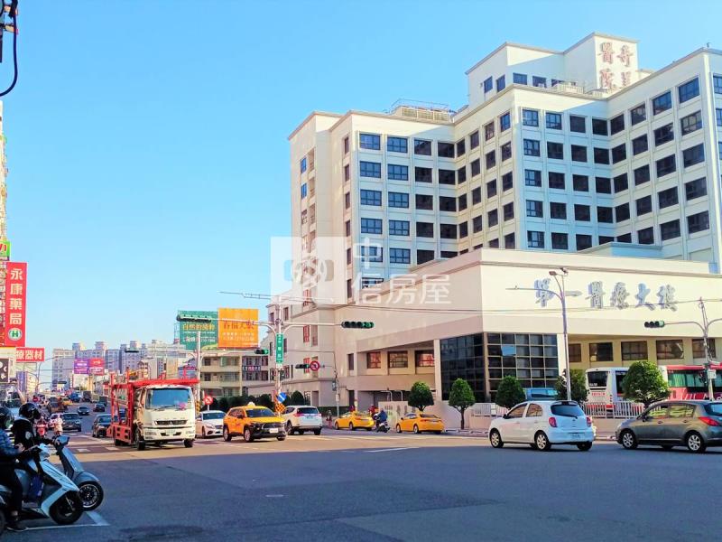 近南台科技大學傳統透天房屋室內格局與周邊環境