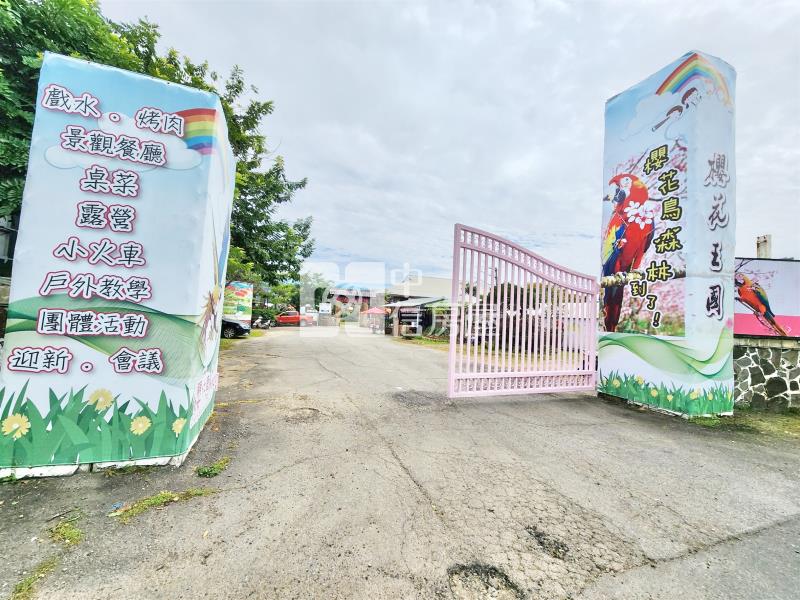 新社8米臨路大面寬農地801房屋室內格局與周邊環境