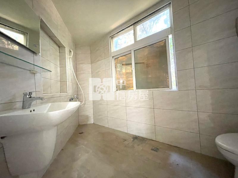 頭屋整新透天房屋室內格局與周邊環境