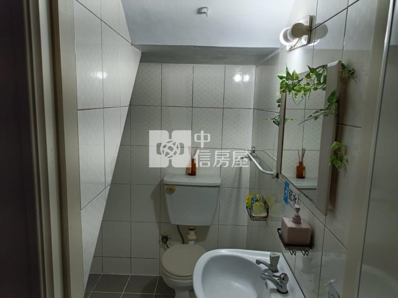 歸仁麥當勞6房店住透天房屋室內格局與周邊環境