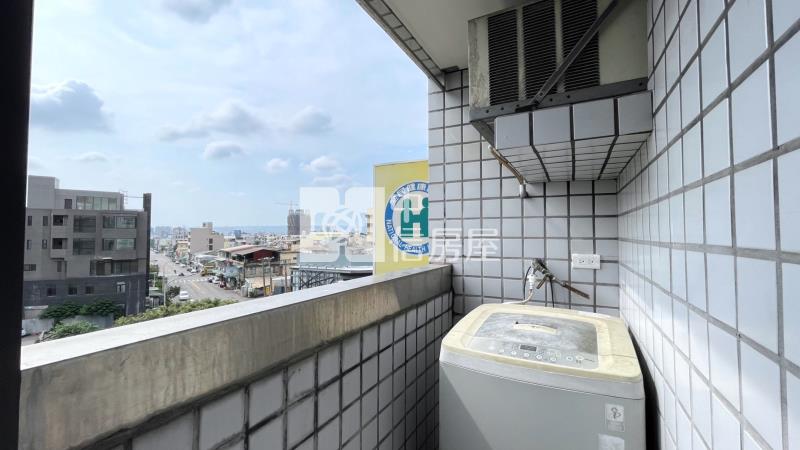 水湳經貿二房青年首購房屋室內格局與周邊環境