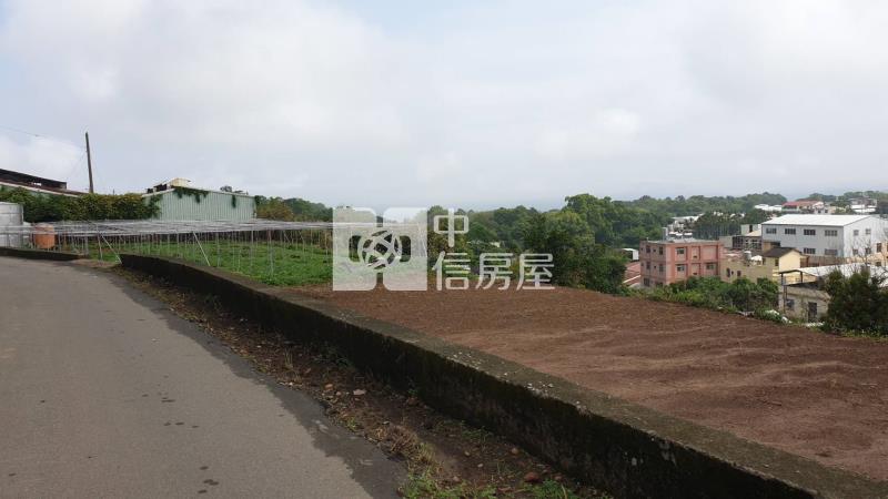 崑山國小旁.農牧用地.歡迎來電洽詢房屋室內格局與周邊環境