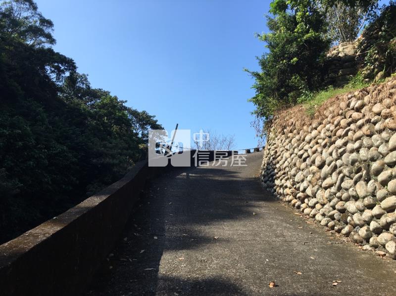 南投八卦路旁農地+透天房屋室內格局與周邊環境