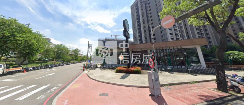 緊鄰13期建國北路旁住二建地房屋室內格局與周邊環境