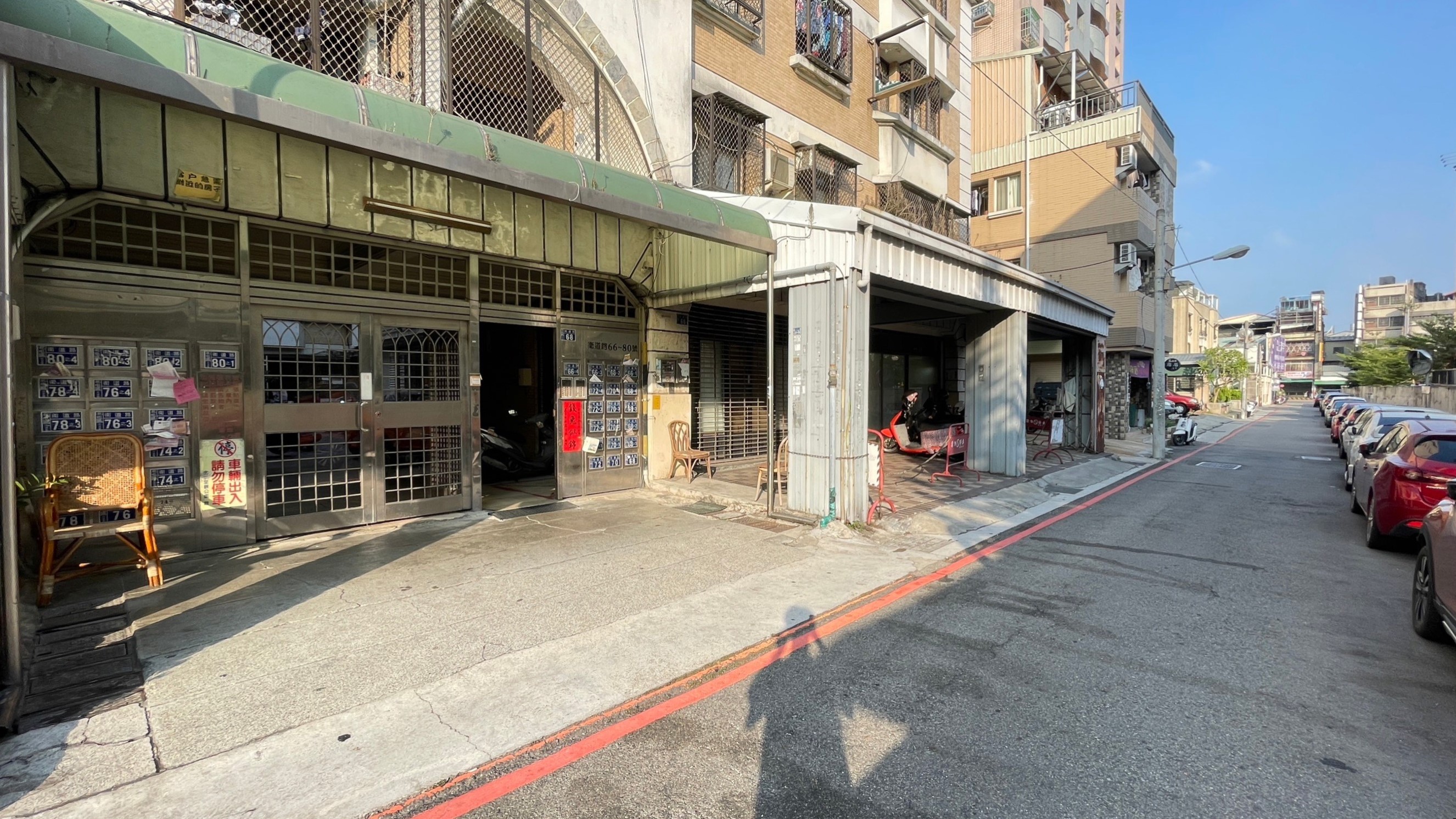 衛道路公寓一樓有大後院房屋室內格局與周邊環境