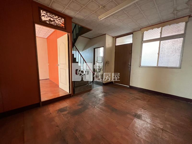 高鐵南路八段低總價透天(需整理)房屋室內格局與周邊環境