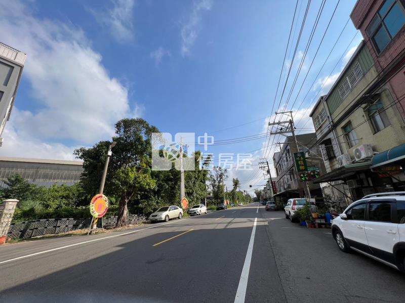 高鐵南路八段低總價透天(需整理)房屋室內格局與周邊環境