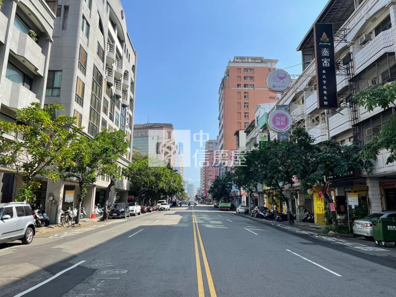 漢口商圈滾金透天店面房屋室內格局與周邊環境
