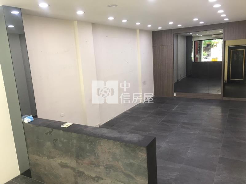 漢口商圈滾金透天店面房屋室內格局與周邊環境