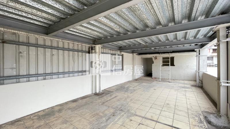正40米進化路住三收租投資透店房屋室內格局與周邊環境
