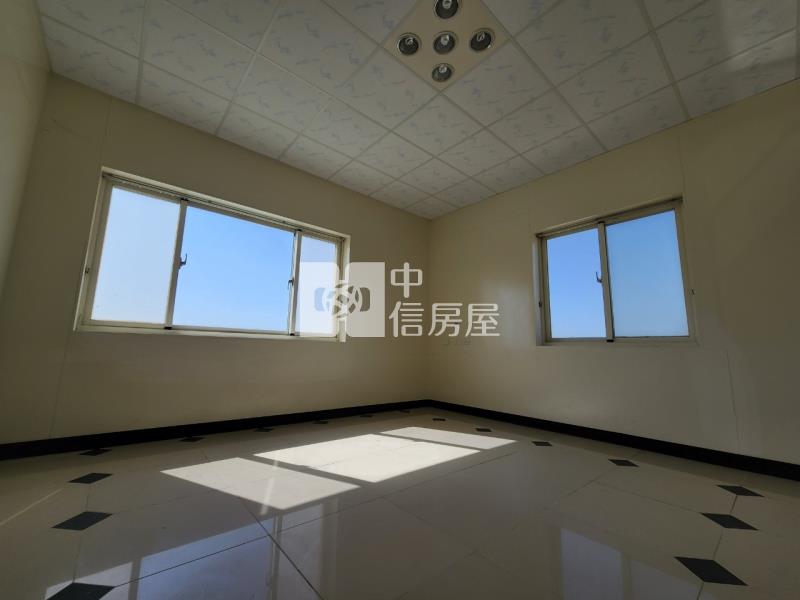 新屋建地+合法農舍農地房屋室內格局與周邊環境