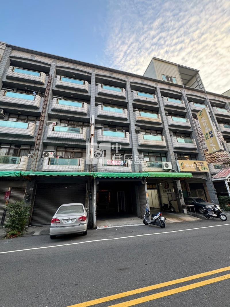 嘉義市民生南路店辦透天厝房屋室內格局與周邊環境