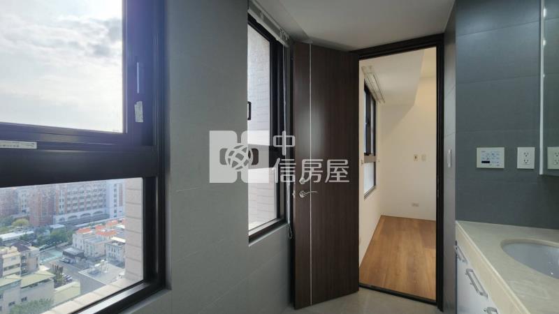 登陽仰峰朝南四房雙車景觀戶房屋室內格局與周邊環境
