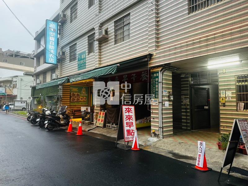 亞洲大學吃市店面30房屋室內格局與周邊環境