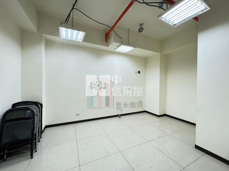 【豐禾】中壢市心電梯二樓金店面房屋室內格局與周邊環境