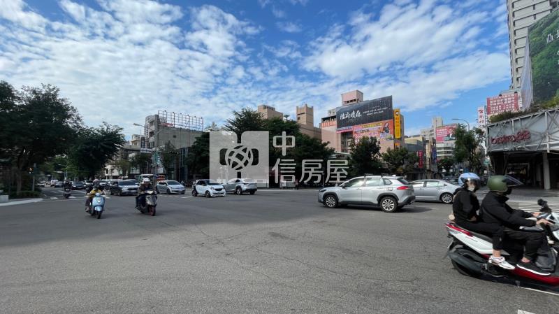 正公益路五期精華純辦高樓平車房屋室內格局與周邊環境