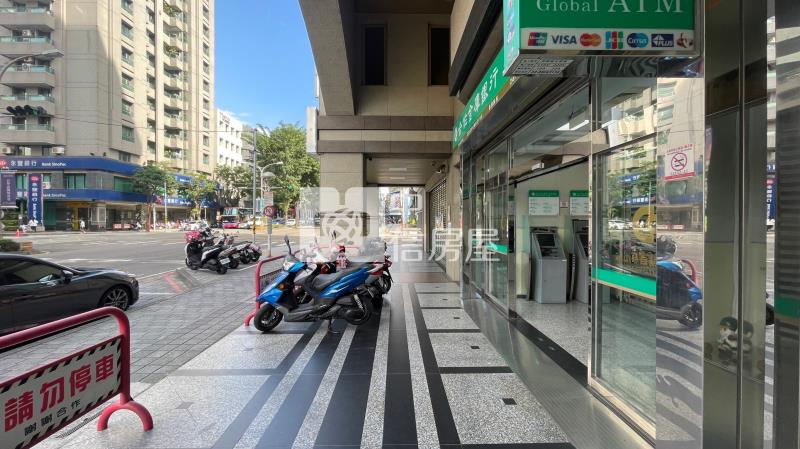 正公益路五期精華純辦高樓平車房屋室內格局與周邊環境