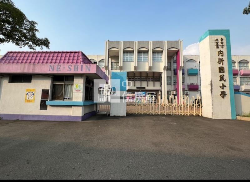 臨15米路大面寬店住房屋室內格局與周邊環境