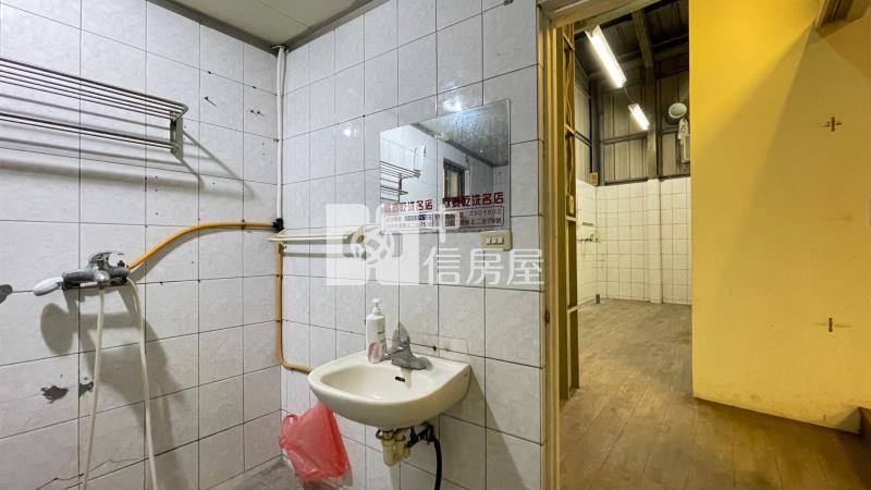 一點利大地坪三角窗房屋室內格局與周邊環境