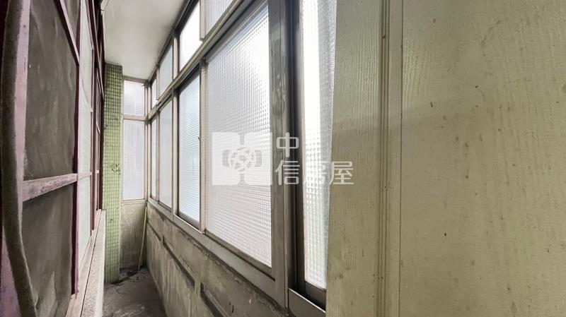 中清水湳愛買住三角店房屋室內格局與周邊環境