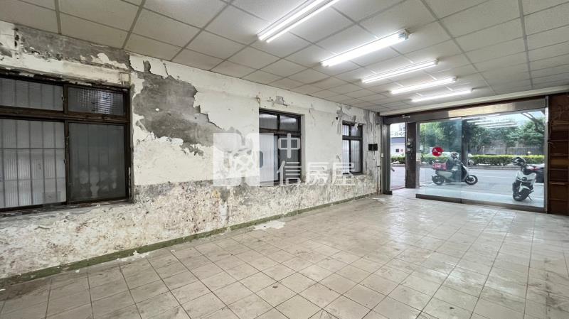 中清水湳愛買住三角店房屋室內格局與周邊環境
