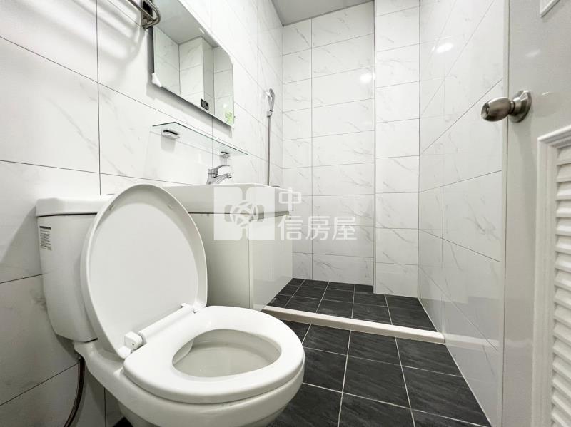 茄萣農會金店面房屋室內格局與周邊環境
