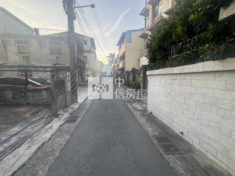 低總價南屯楓樹建地房屋室內格局與周邊環境