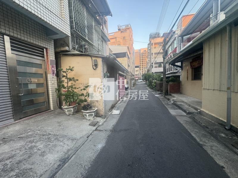 低總價南屯楓樹建地房屋室內格局與周邊環境