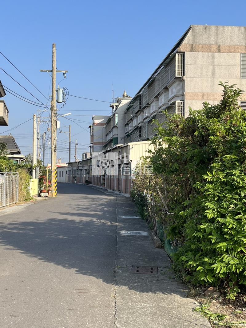 西港區近西港國小都內角窗農地房屋室內格局與周邊環境