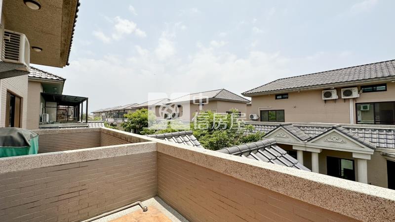 陽光米蘭朝南車墅(2)房屋室內格局與周邊環境