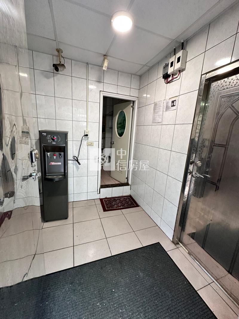 山仔頂5房透店房屋室內格局與周邊環境