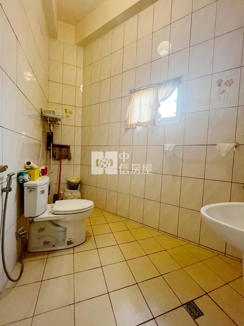 彰化市透天住店合一房屋室內格局與周邊環境