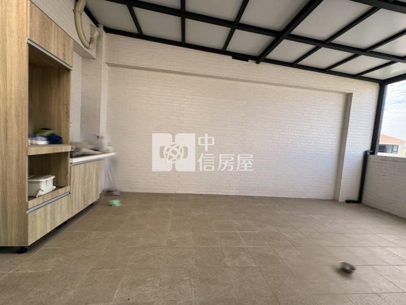 安南*地45坪*輕齡精裝邊間車墅房屋室內格局與周邊環境