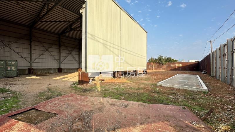 中壢山東雙面路鐵皮倉庫用地房屋室內格局與周邊環境