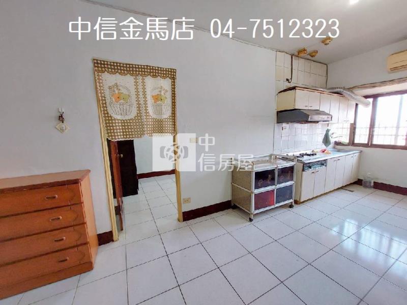 領帶城華廈房屋室內格局與周邊環境