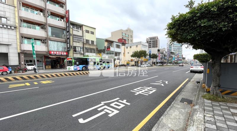 中山路整棟商辦月子中心銀行醫美企業總部房屋室內格局與周邊環境