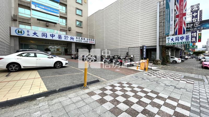 中山路整棟商辦月子中心銀行醫美企業總部房屋室內格局與周邊環境