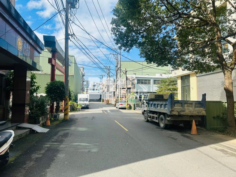 八德介壽路旁工業用地房屋室內格局與周邊環境