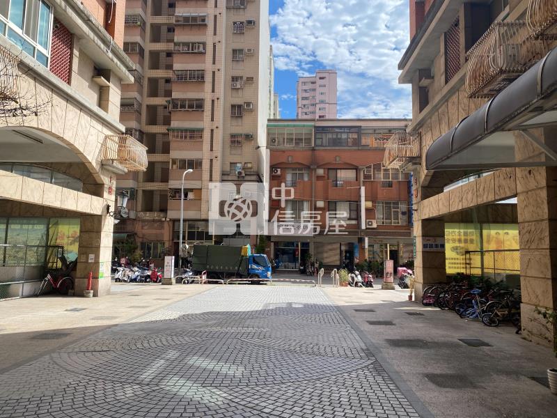 工學商圈黃金收租店面加車位房屋室內格局與周邊環境