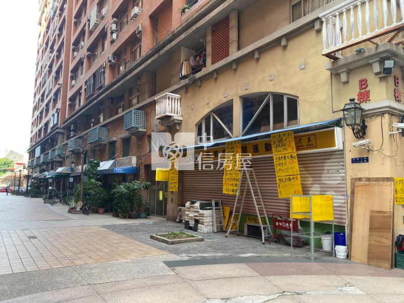 工學商圈黃金收租店面加車位房屋室內格局與周邊環境