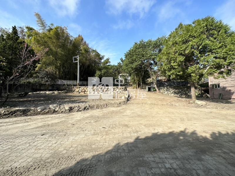 新社高中旁臨路農地房屋室內格局與周邊環境
