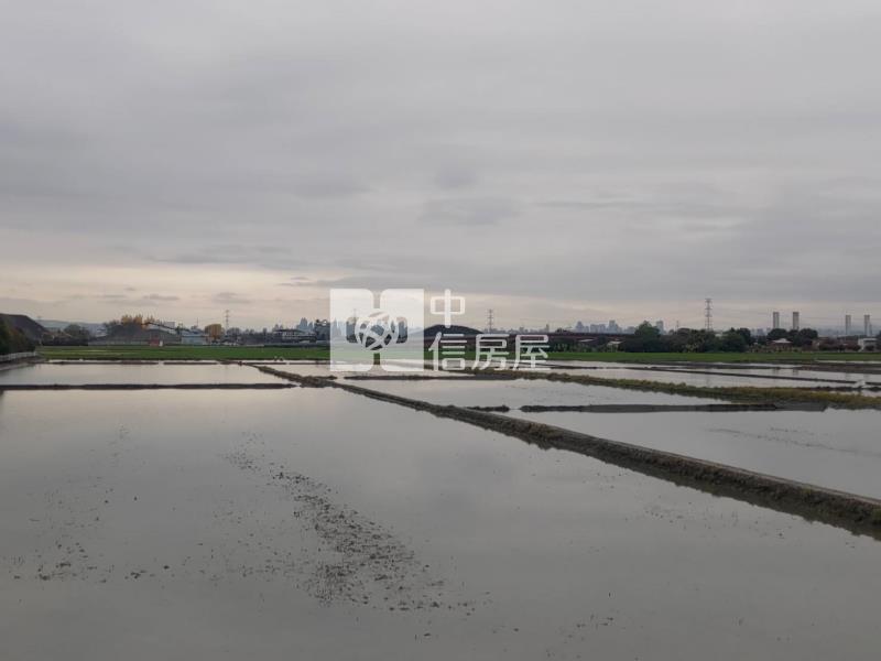 烏日低單價臨路保值農地房屋室內格局與周邊環境