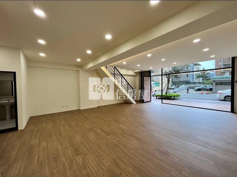 平鎮國中大面寬1+2樓店面(中信卓越團隊)房屋室內格局與周邊環境