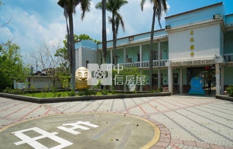 左鎮不倒翁的方正建地房屋室內格局與周邊環境