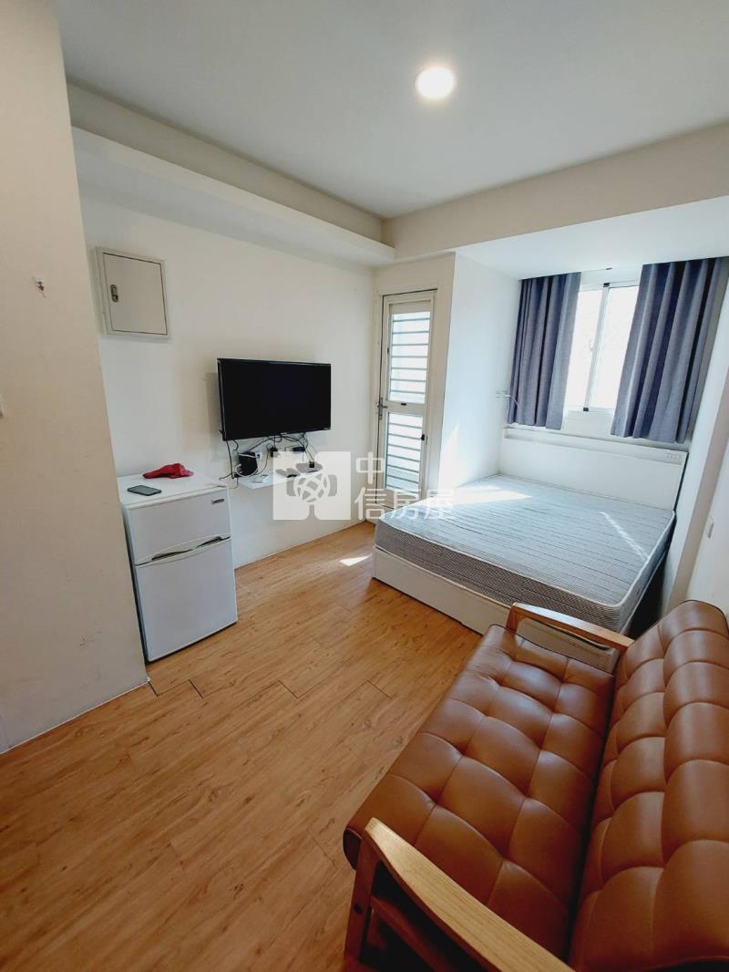 六套房收租滿租中房屋室內格局與周邊環境