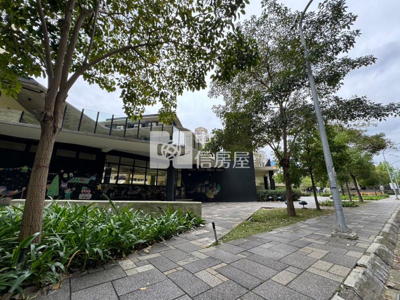 關埔重劃區大面寬收租金店1房屋室內格局與周邊環境
