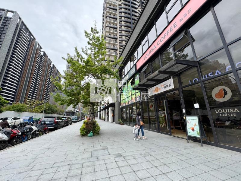 關埔重劃區大面寬收租金店3房屋室內格局與周邊環境