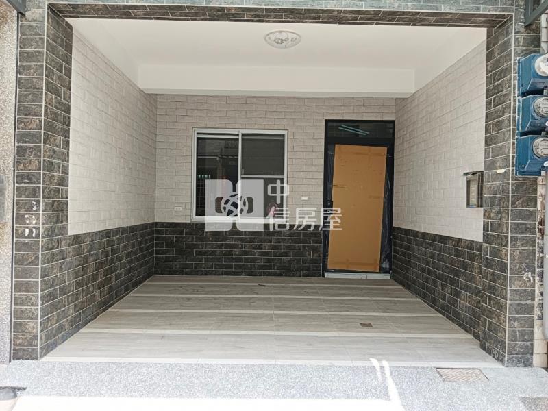 大寮中庄商圈翻新騎樓透天房屋室內格局與周邊環境