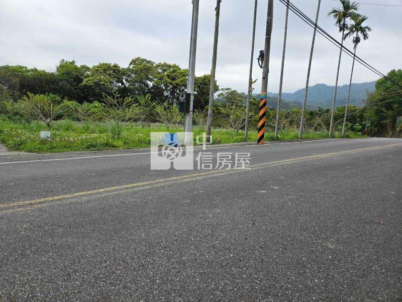 (專任)明德水庫南岸休閒農場房屋室內格局與周邊環境